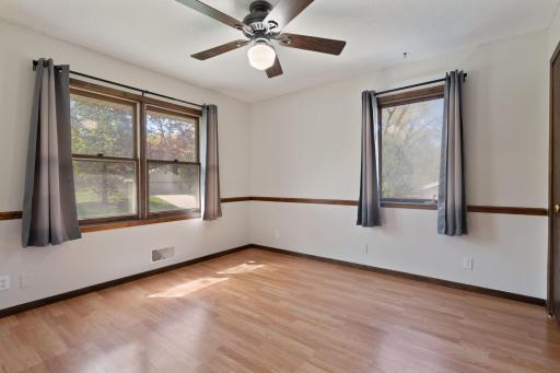 1559 Mccarthy Road, Saint Paul, MN 55121