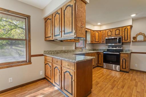1559 Mccarthy Road, Saint Paul, MN 55121