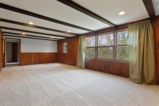 1559 Mccarthy Road, Saint Paul, MN 55121