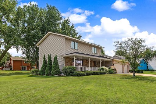 Beautiful two story located in Bluebill Bay Estates neighborhood, located just blocks from Crystal Lake.