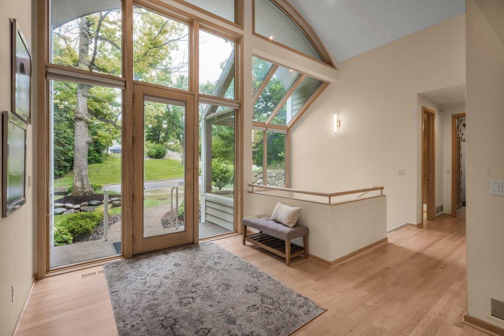 Entry way