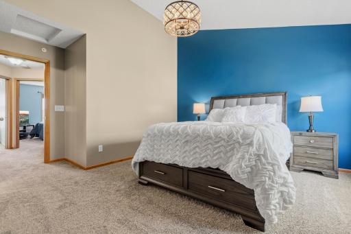407 Lookout Place NE, Minneapolis, MN 55421