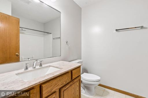 1216 Cuylle Bay, Faribault, MN 55021