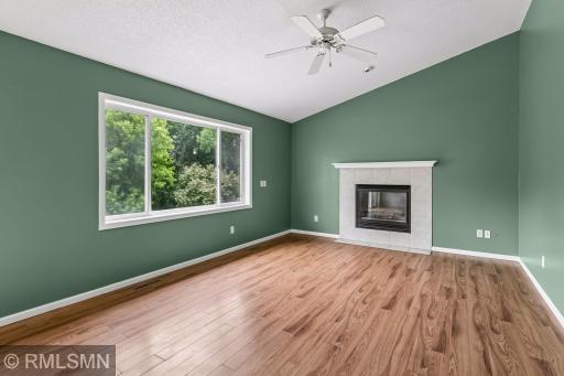 1216 Cuylle Bay, Faribault, MN 55021