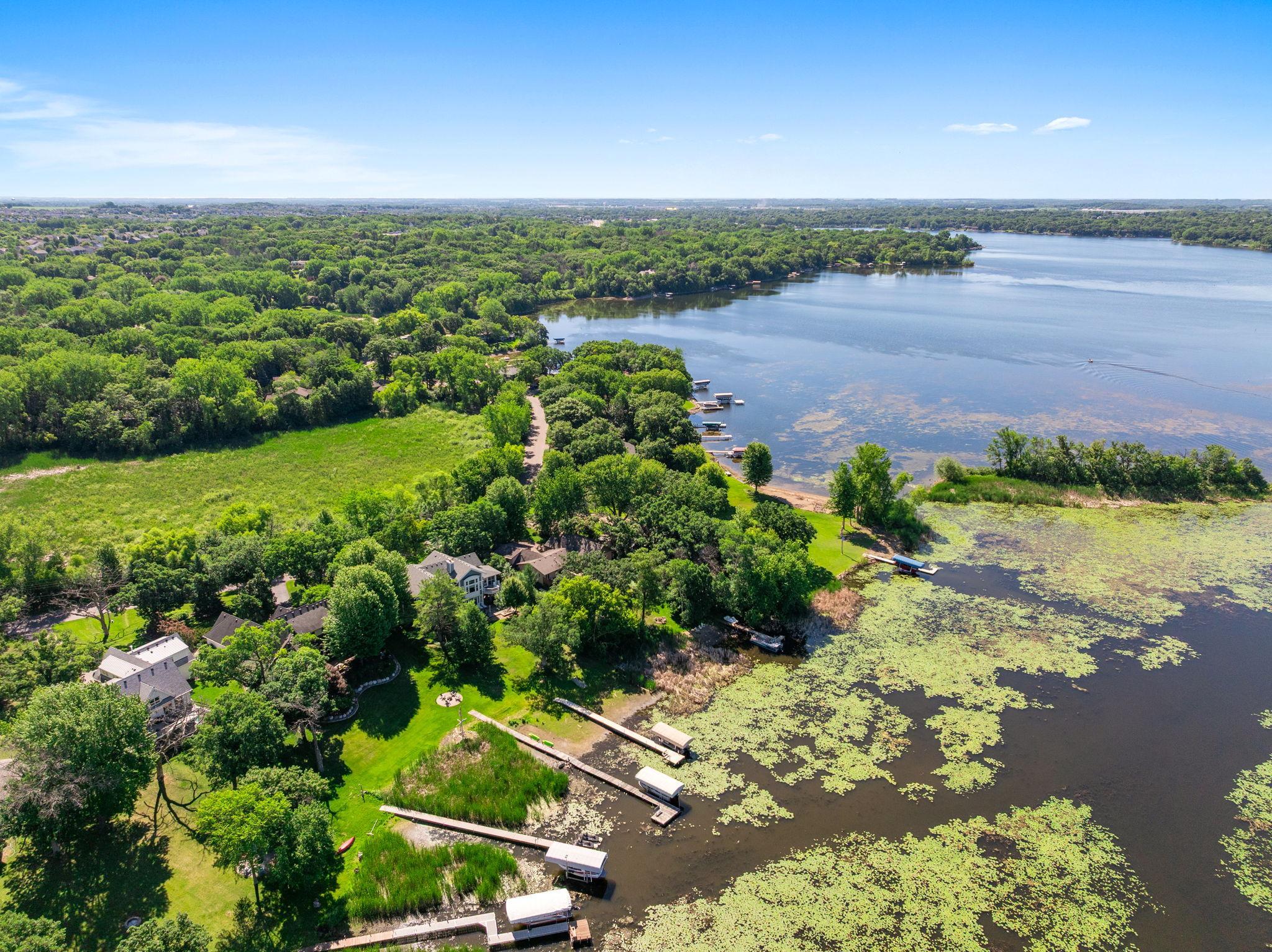 Located on the quiet bay of Lake Marion!