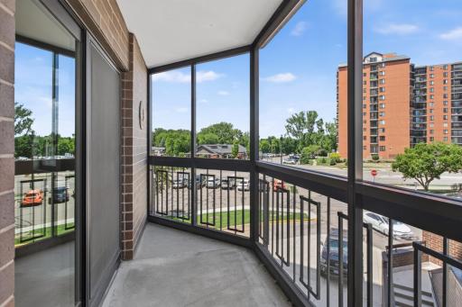 6615 Lake Shore Drive S, 304, Minneapolis, MN 55423