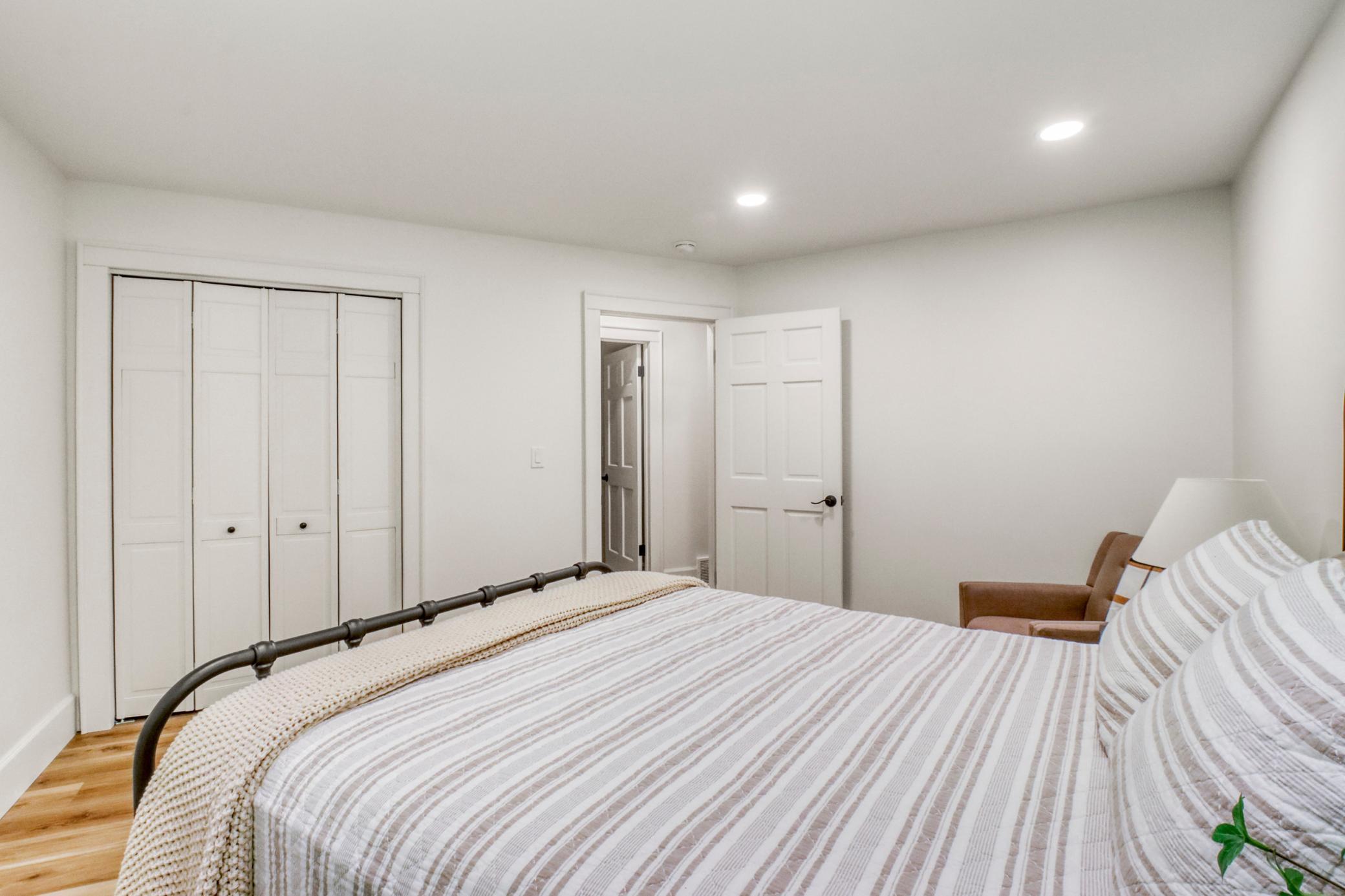 Bedroom1_2-3264.JPG