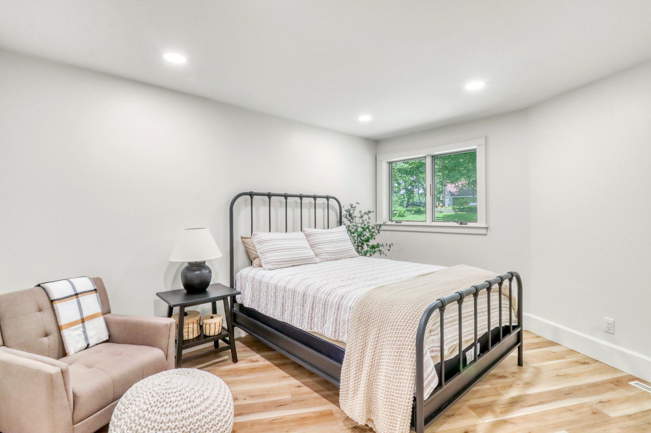 Bedroom1_1-3264.JPG
