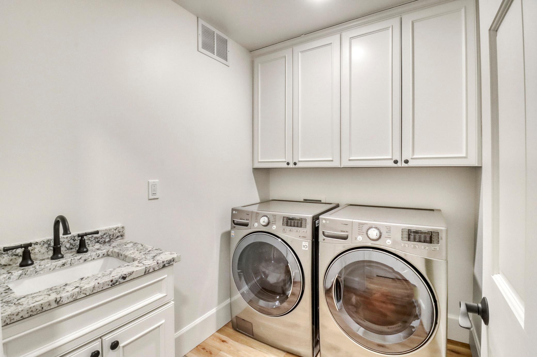 Laundry1_1-3264.JPG