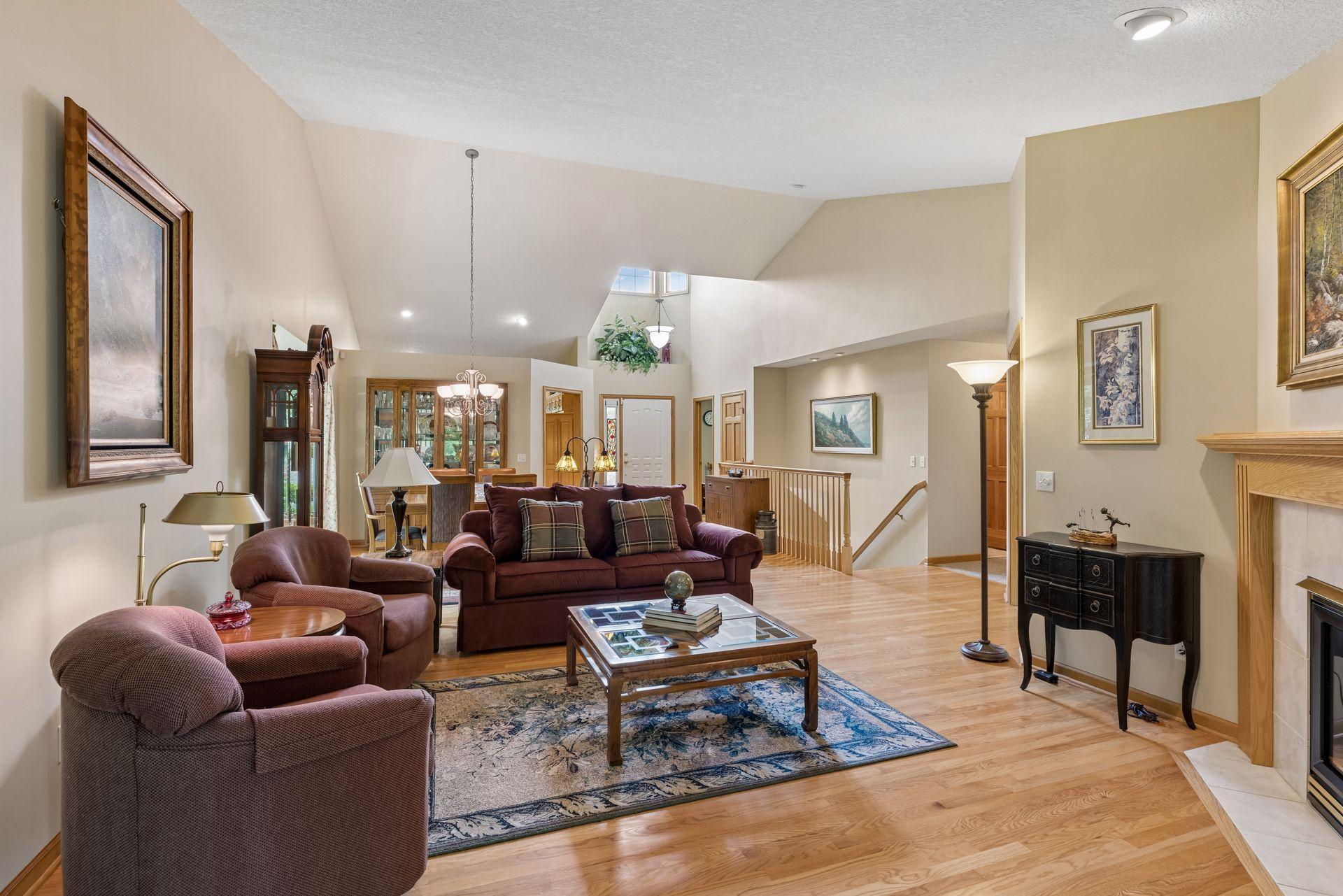 10426 Eagle Pointe Circle - View of the main floor looking toward the front entrance.