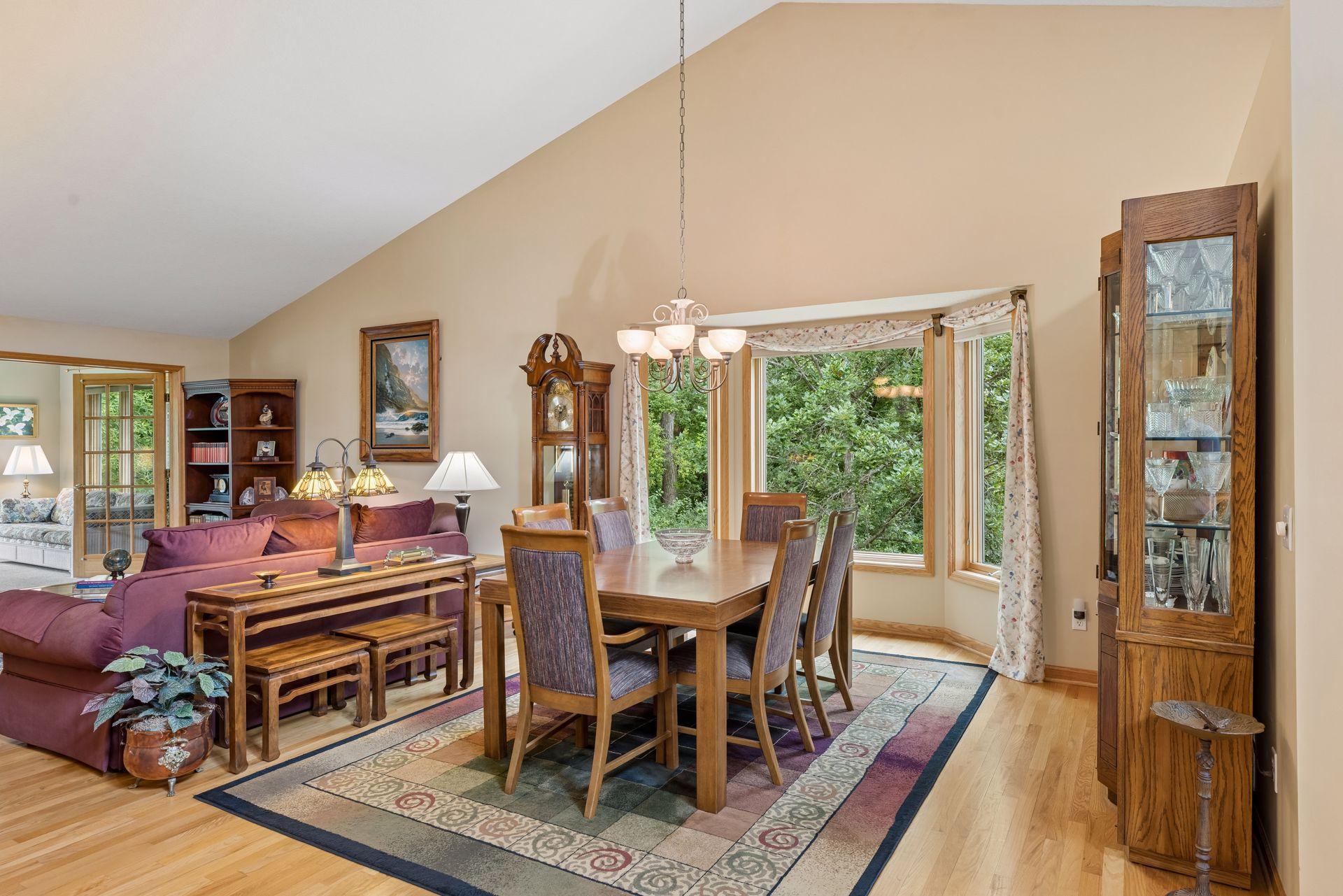 10426 Eagle Pointe Circle - Large dedicated dining room space with view of the trees.