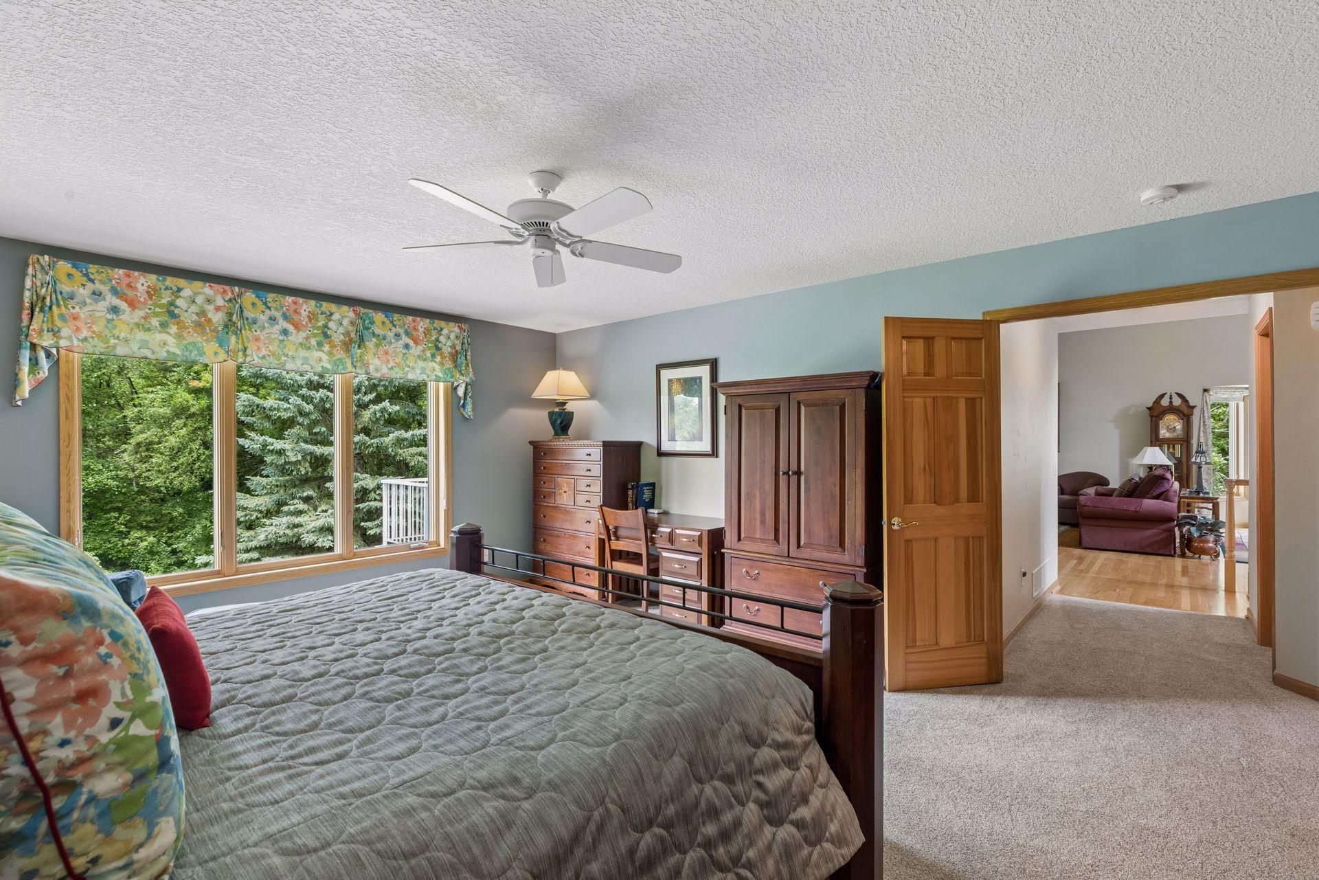 10426 Eagle Pointe Circle - Primary Bedroom has plenty of room for your dressers and accessory pieces.