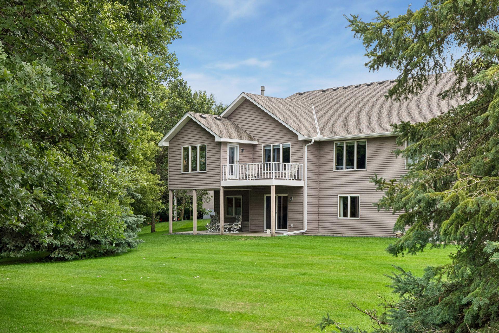 10426 Eagle Pointe Circle - Relaxing views of the green space.