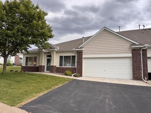 This single-level townhome is in a nice, quiet neighborhood off of Pilot Knob Road.