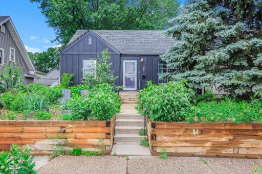 1-web-or-mls-973-Galvin-Ave_Exterior-01.jpg