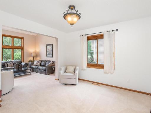 18511 Maple Leaf Drive, Eden Prairie, MN 55346