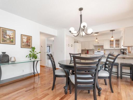 18511 Maple Leaf Drive, Eden Prairie, MN 55346