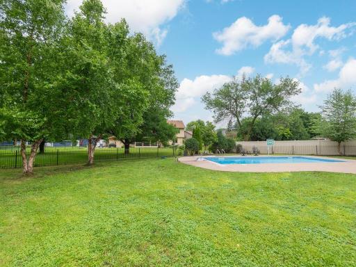 18511 Maple Leaf Drive, Eden Prairie, MN 55346