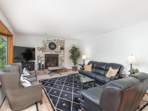 18511 Maple Leaf Drive, Eden Prairie, MN 55346