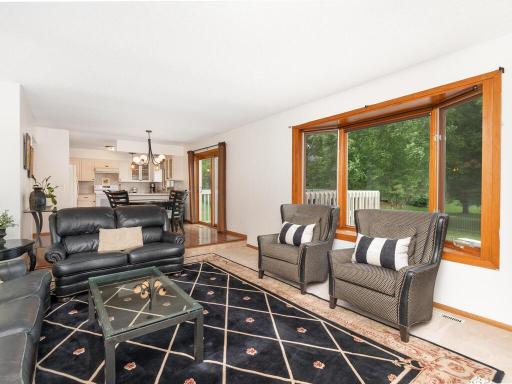 18511 Maple Leaf Drive, Eden Prairie, MN 55346