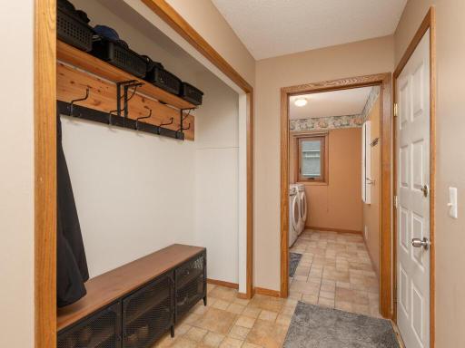 18511 Maple Leaf Drive, Eden Prairie, MN 55346