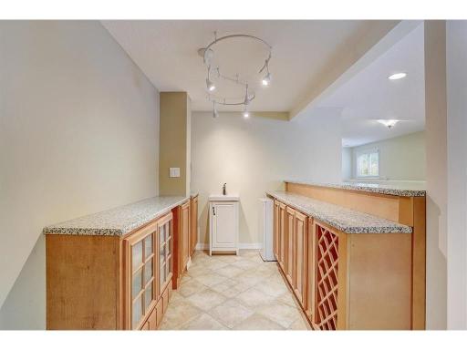 18511 Maple Leaf Drive, Eden Prairie, MN 55346