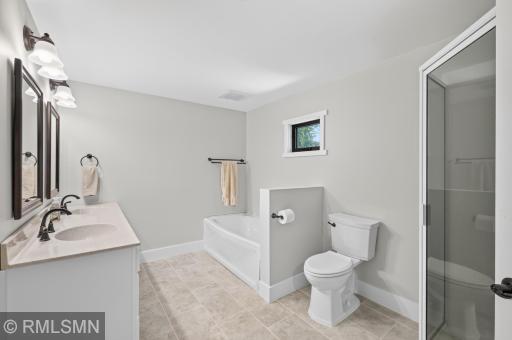 7520 217th Street N, Forest Lake, MN 55025