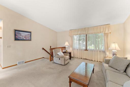 5241 Vera Cruz Avenue N, Minneapolis, MN 55429
