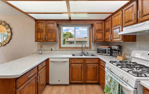 5241 Vera Cruz Avenue N, Minneapolis, MN 55429