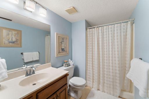 5241 Vera Cruz Avenue N, Minneapolis, MN 55429