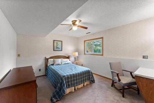5241 Vera Cruz Avenue N, Minneapolis, MN 55429