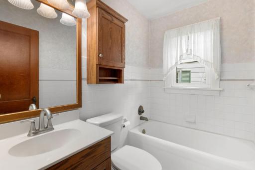 1111 5th Avenue NW, Austin, MN 55912