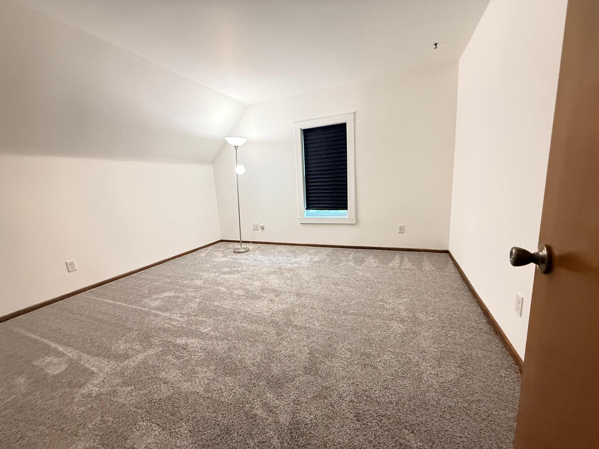 Large upstairs bedroom