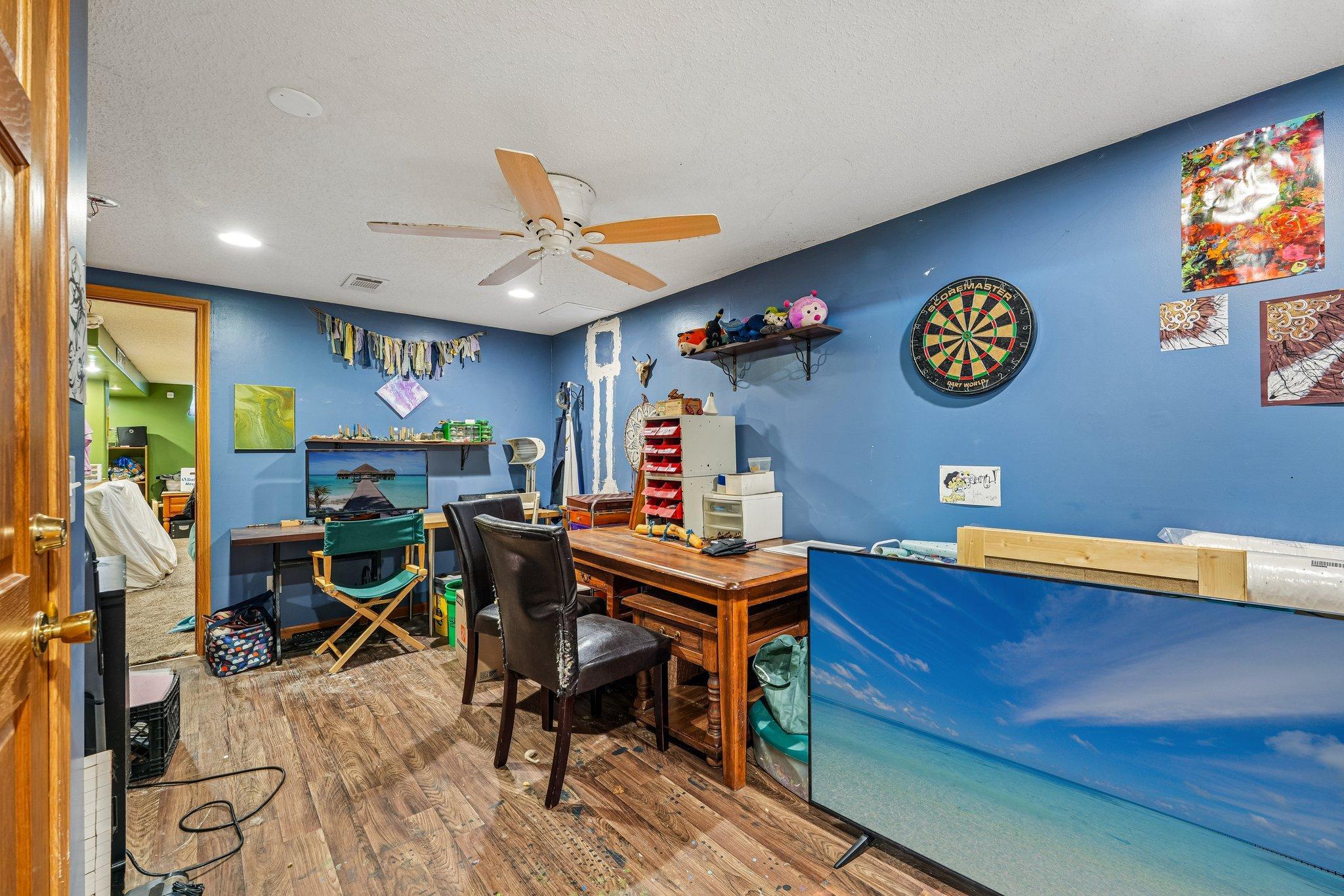 26-web-or-mls-8th Ave-S1007-026.jpg