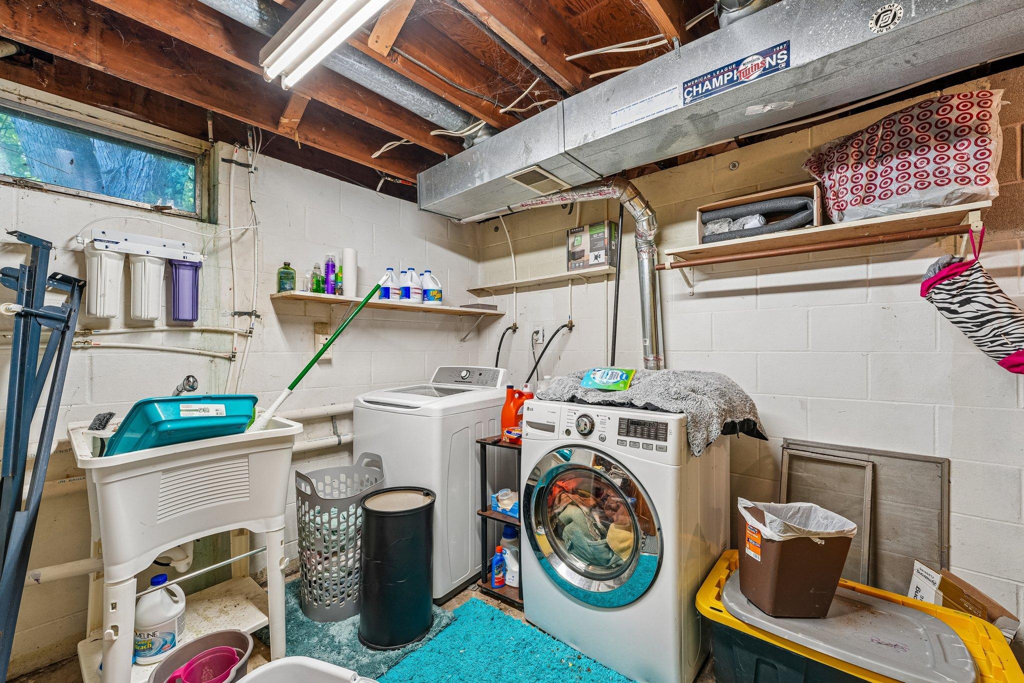 29-web-or-mls-8th Ave-S1007-029.jpg