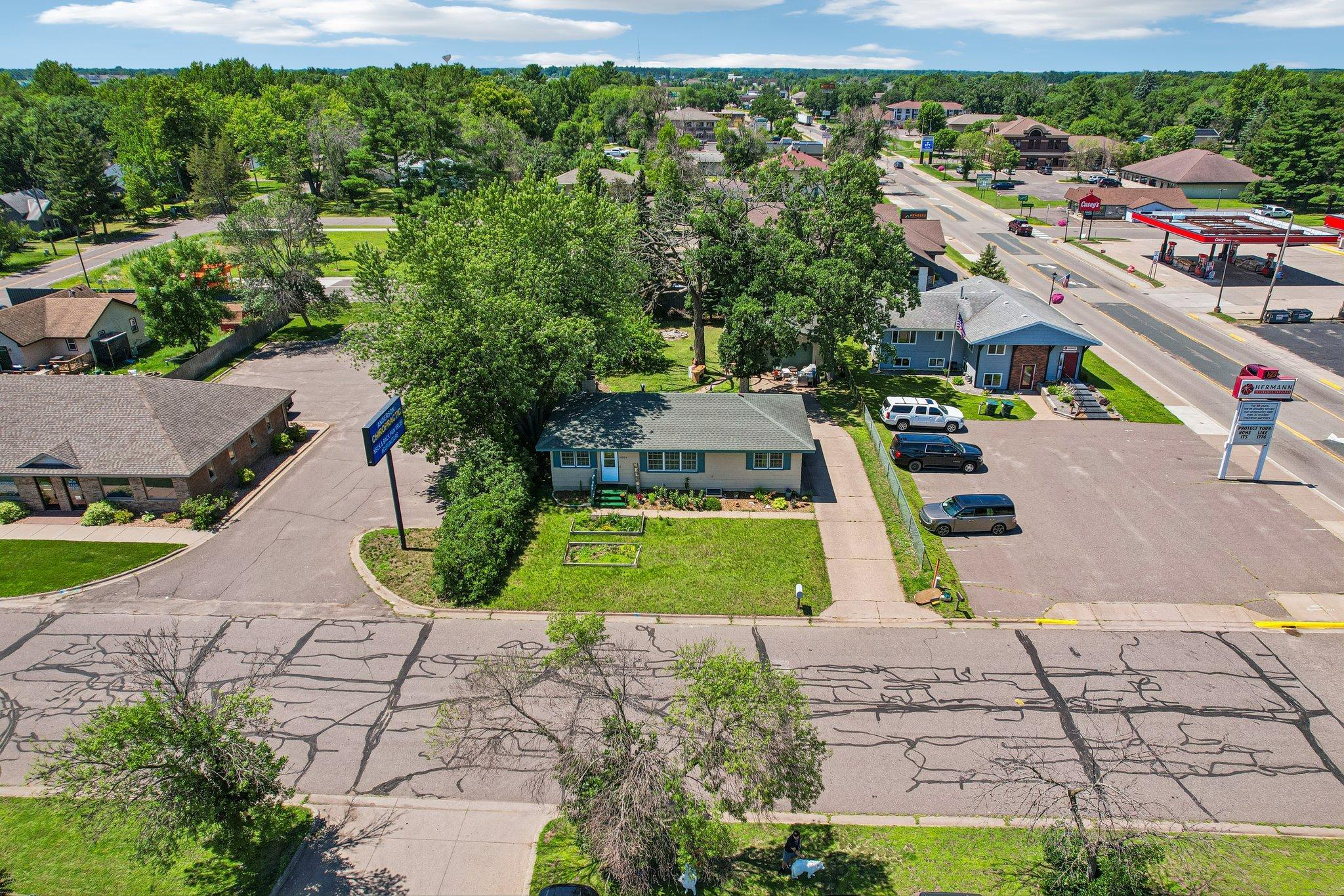 38-web-or-mls-8th Ave-S1007-038.jpg
