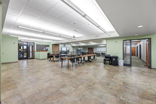 1004 N Loeffler Avenue, Caledonia, MN 55921