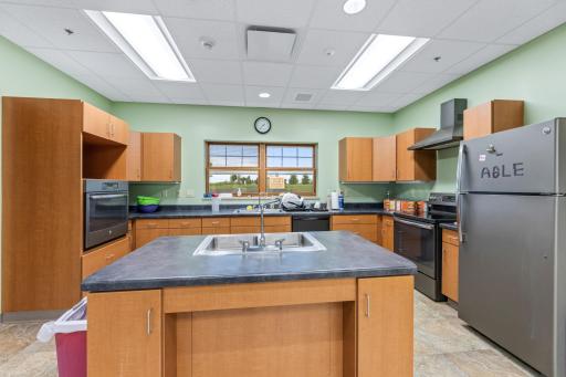 1004 N Loeffler Avenue, Caledonia, MN 55921