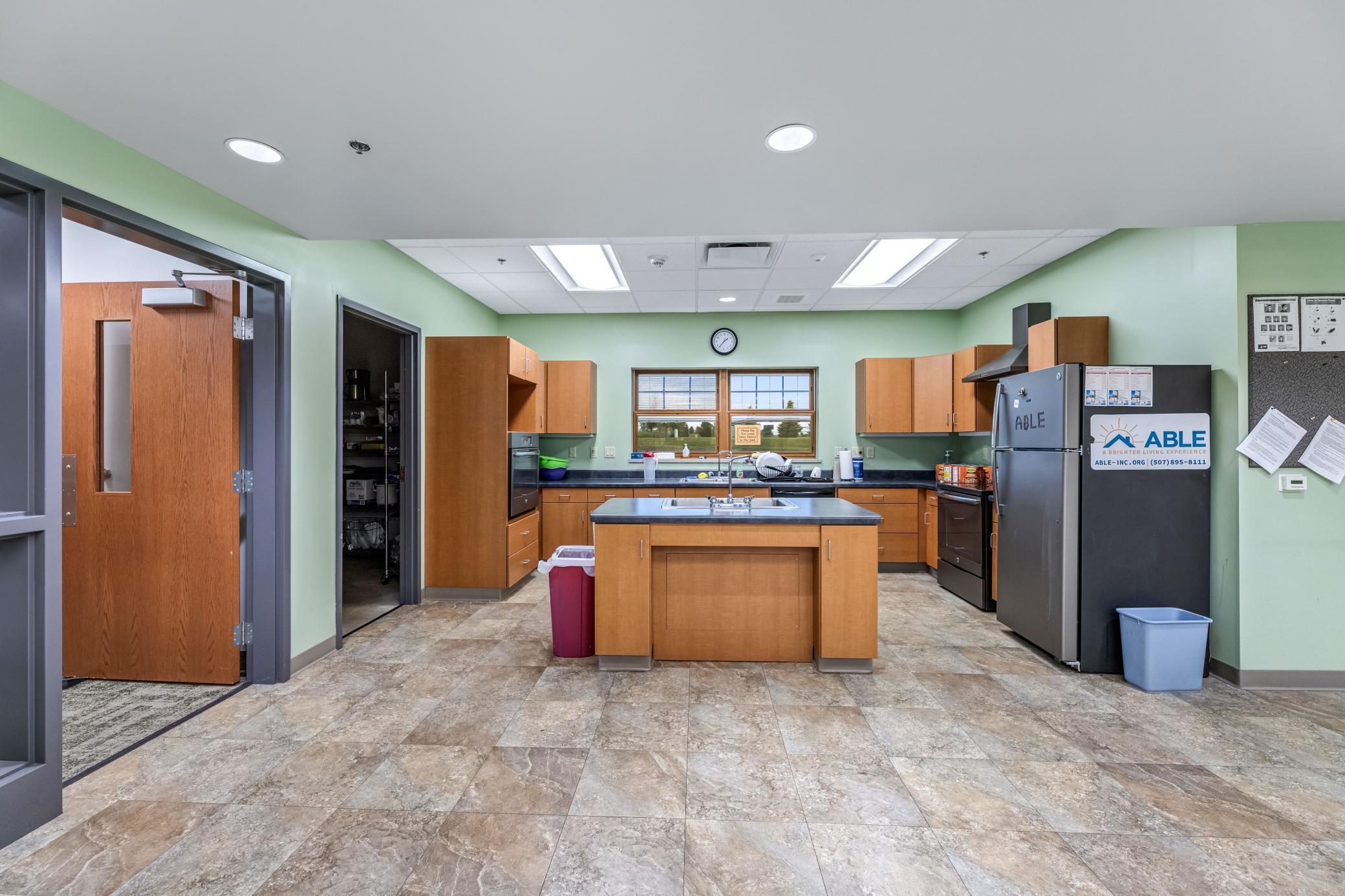 1004 Loeffler Ave Caledonia (10).jpg