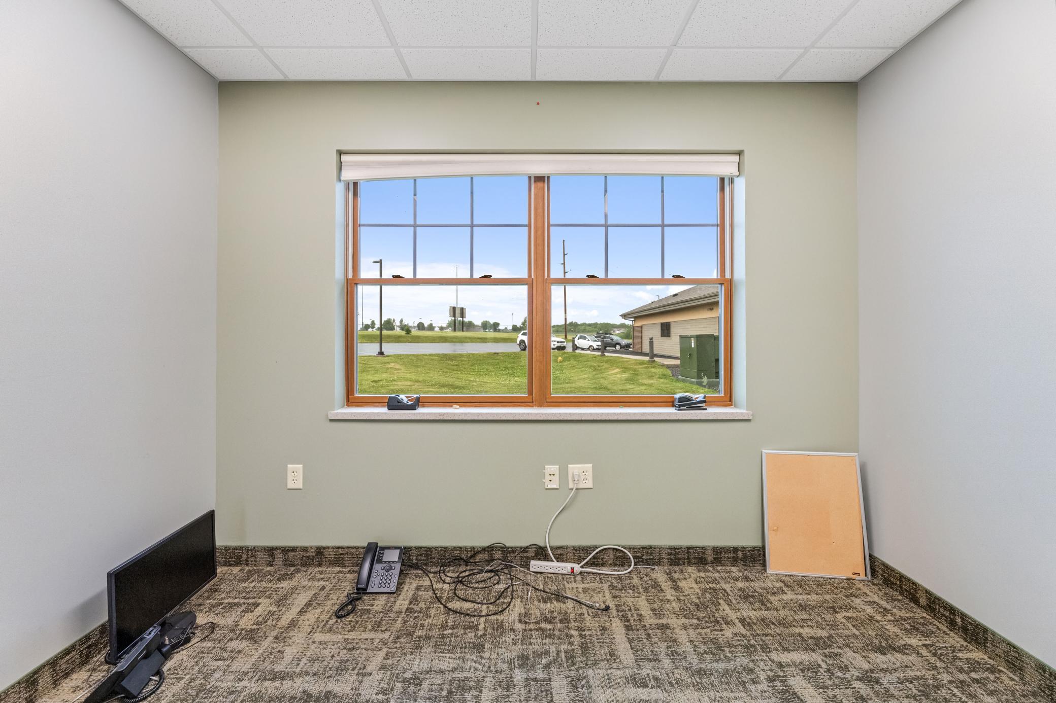 1004 Loeffler Ave Caledonia (23).jpg