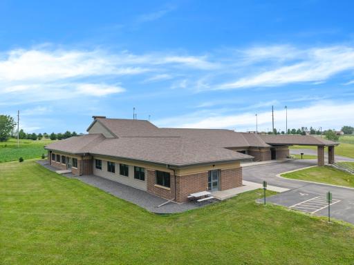 1004 N Loeffler Avenue, Caledonia, MN 55921