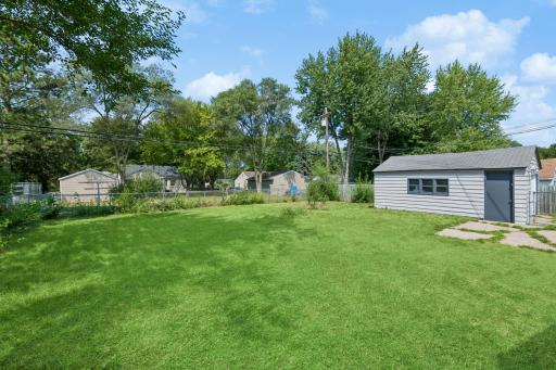 3417 Quail Avenue North - Spacecrafting - 0035.jpg