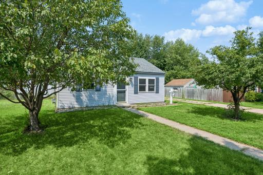 3417 Quail Avenue North - Spacecrafting - 0002.jpg