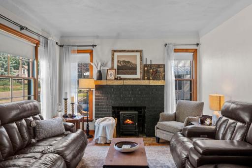 986 Galvin Avenue, Saint Paul, MN 55118