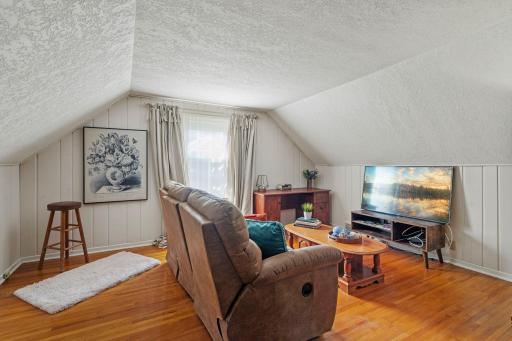 986 Galvin Avenue, Saint Paul, MN 55118
