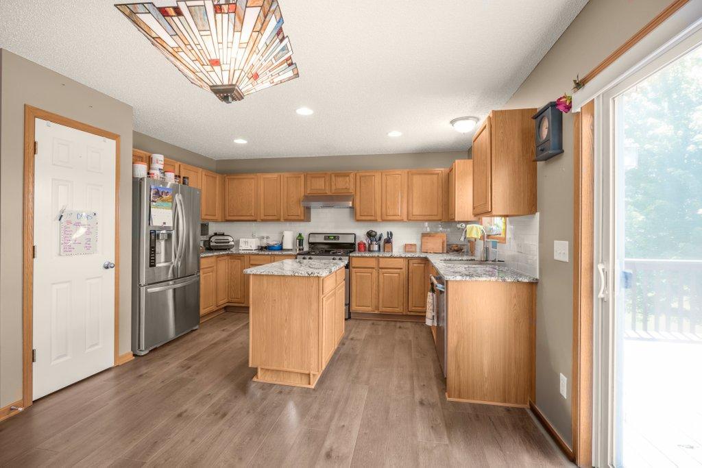 So many cupboards and a center island too!