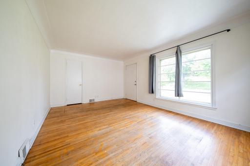 Similar layout to the other side (pictured when vacant)