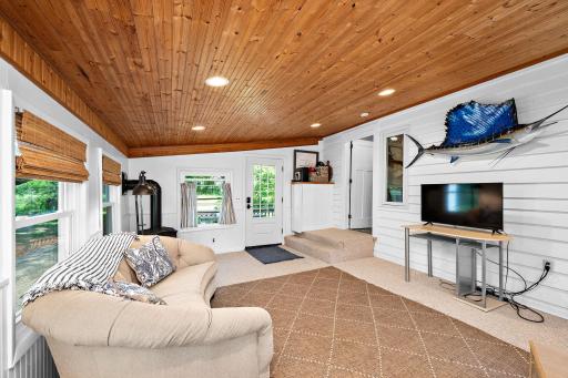 405 S Old Crystal Bay Road, Long Lake, MN 55356