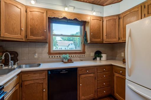 76-web-or-mls-775-ottawa-rd.jpg