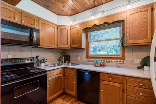 75-web-or-mls-775-ottawa-rd.jpg